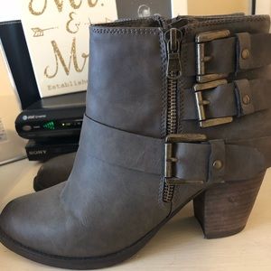 Mossimo Ankle boots w/ short heel